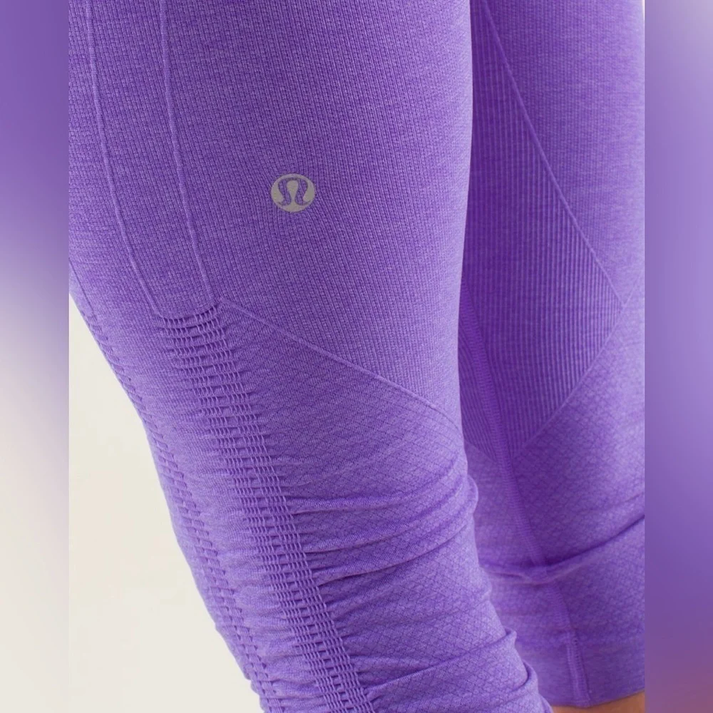 EUC Lululemon Women's Purple In The Flow Crop Leggings Sz 8